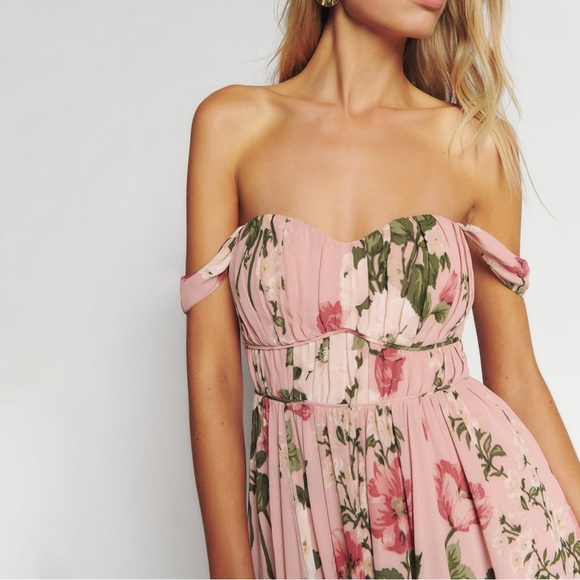 Reformation Jayde Dress in Rose Garden - Picture 2 of 6